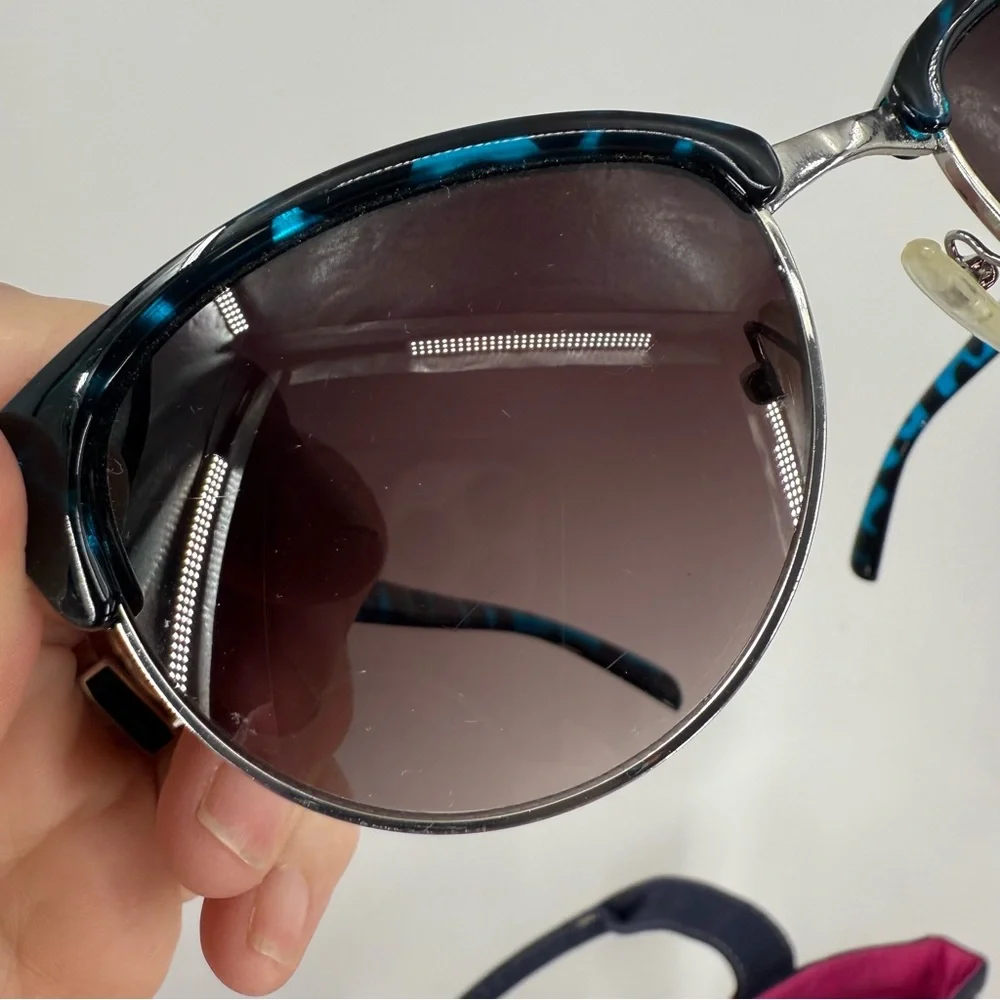 Oscar De La Renta blue /black silver rim Cats Eye Club Mod Sunglass 3053 045